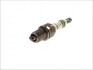 Свеча зажигания SUPER 0,8mm SSANG YONG 2,0-3,2: Musso, Korando 96-, Rexton 02- 0 241 229 713 BOSCH 0241229713 (фото 1)