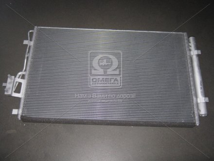 Радіатор кондиціонера CM10, SANTA FE (10-), SORENTO (09-) HYUNDAI/KIA 976061U100 (фото 1)