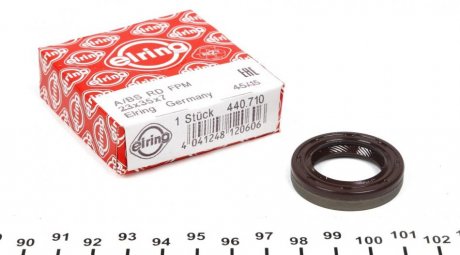 Уплотняющее кольцо, коленчатый вал/ ELRING 440.710 (фото 1)