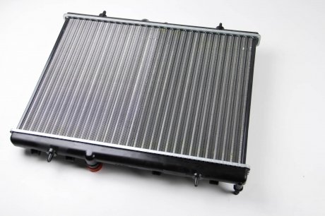 Радиатор Berlingo/Partner 1.6HDI 08> (+/-AC) (380x549x26) THERMOTEC D7P011TT
