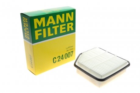 Фильтр воздушный TOYOTA RAV4 III, IV 2.0-2.2 D4-D 12- -FILTER MANN C24007 (фото 1)