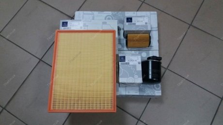 Комплект фильтров Sprinter 2.2CDI OM651 (воздушный/масляный/топливный) MERCEDES-BENZ 0001806309 (фото 1)
