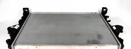 Радиатор охлаждения VW T5 1.9TDI NRF 53796 (фото 1)