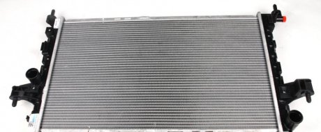 Радиатор охлаждения Opel Combo 1.3/1.7CDTi, 04- (+/- AC) NRF 54753 (фото 1)