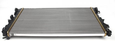 Радиатор охлаждения Vito 639 03- (-/+AC) NRF 53801 (фото 1)