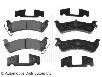 Комплект тормозных колодок, дисковый тормоз BLUE PRINT ADA104215 (фото 1)