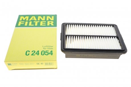 Фільтр повітряний HYUNDAI I30 1.4, 1.6 CRDI 16-, ELANTRA III 2.0 15- -FILTER MANN C24054