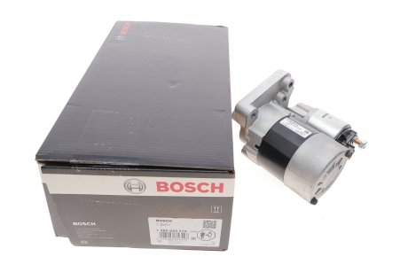 Стартер BOSCH 1 986 S00 579